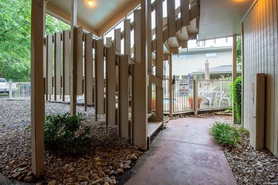 Catch a glimpse of Lake Hamilton from this charming upstairs - photo 2