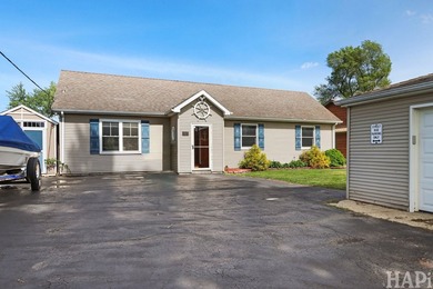 Welcome to your serene waterfront retreat on Nippersink Creek! - photo 4