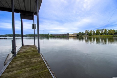 Catch a glimpse of Lake Hamilton from this charming upstairs - photo 8