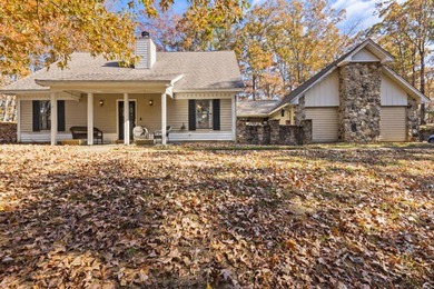 Pennington Lakes Home For Sale in Columbus Mississippi