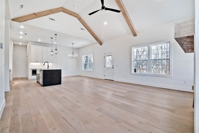 Stunning new construction home on a wooded cul-de-sac sewer lot! - photo 3