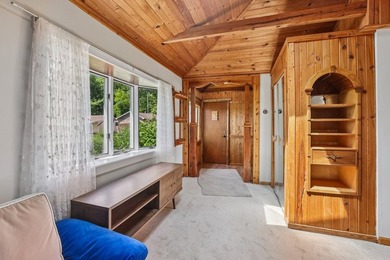 ***Three Buildings, Over an Acre, & 400+ Feet of Waterfront - photo 15