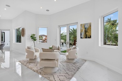 Your Waterfront Sanctuary Awaits. Discover this stunning, newly - photo 27