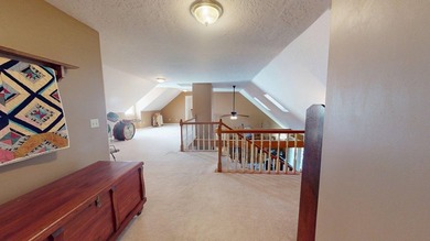 Recently updated with a brand new roof, fresh paint, perfectly - photo 27