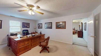 Recently updated with a brand new roof, fresh paint, perfectly - photo 30