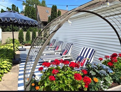 Charm and Comfort!!! This beautifully updated and well cared for - photo 32