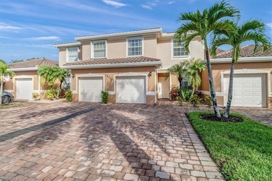 Relection Lakes  Condo Sale Pending in Naples Florida