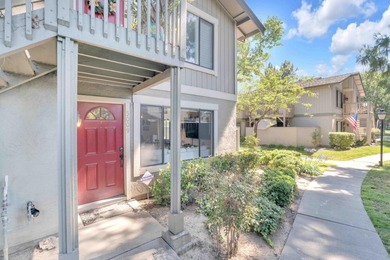 The Best Location in the Community! Light & Bright End Unit with - photo 2