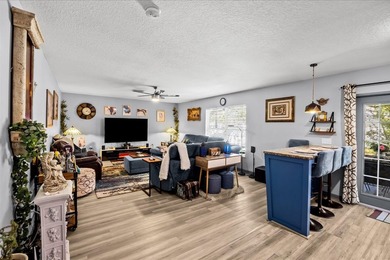 Completely renovated and move-in ready! This stunning 4BR/3BA - photo 10