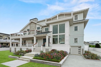 Lake Home For Sale in Avalon, Pennsylvania