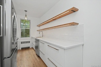 Welcome to your new home. This beautiful and totally renovated 2 - photo 10