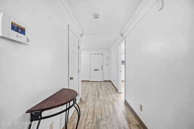 **BRING YOU BUSINESS**UPDATED**FENCED PROPERTY**AMAZING - photo 10