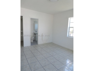 Strategically located in the heart of Coconut Grove. Boutique - photo 13