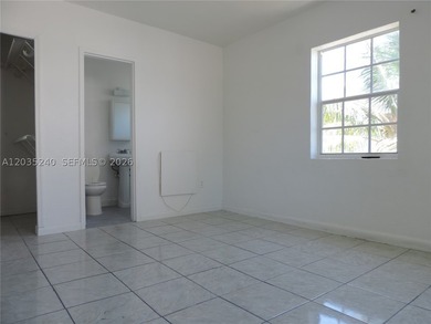 Strategically located in the heart of Coconut Grove. Boutique - photo 14