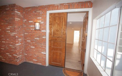 Unleash your inner Angeleno in this prime Westside condo!
This