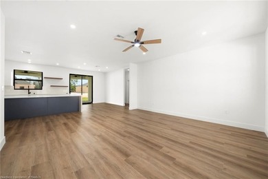 Welcome to this modern 3 bed, 2 bath home,2 car garage with - photo 28