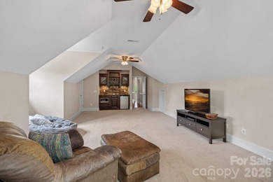 Discover the space, flexibility, and golf-course community - photo 30
