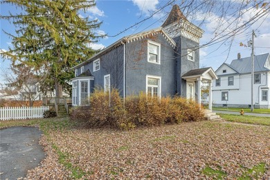 (private lake, pond, coastal) Home For Sale in Auburn New York