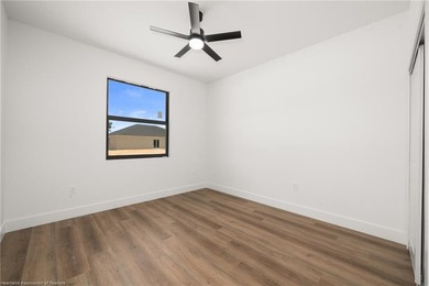 Welcome to this modern 3 bed, 2 bath home,2 car garage with - photo 44