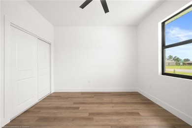 Welcome to this modern 3 bed, 2 bath home,2 car garage with - photo 48