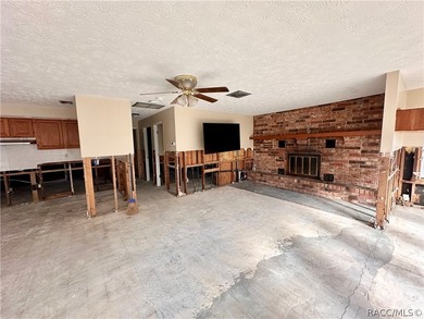 Rare opportunity to secure a prime waterfront property in Old - photo 8