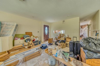 Offered for the first time in its history, this extraordinary 38 - photo 9