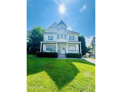 (private lake, pond, creek) Townhome/Townhouse For Sale in Jermyn Pennsylvania