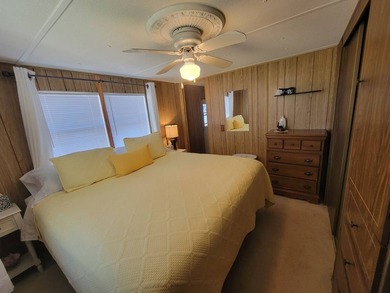 Welcome to easy, carefree living in this beautifully maintained - photo 7