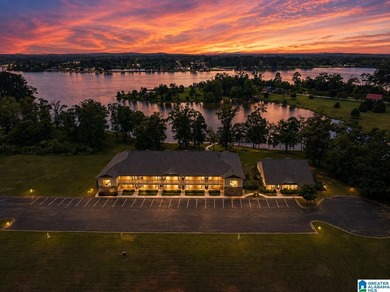 Logan Martin Lake is calling! This move-in ready condo on the - photo 2