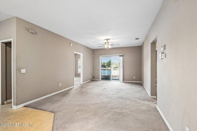 Welcome to this beautifully maintained 3-bedroom, 2-bath condo - photo 11