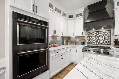 Immaculate custom-built masterpiece, with primary suite on main - photo 13