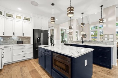 Immaculate custom-built masterpiece, with primary suite on main - photo 14