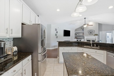 Exceptional pool home on half an acre w/90 feet of frontage and - photo 4