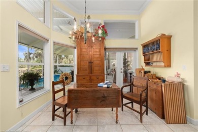 Experience elevated Florida living in this sprawling golf course - photo 16