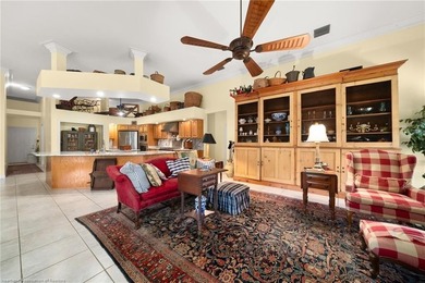 Experience elevated Florida living in this sprawling golf course - photo 18