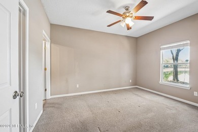 Welcome to this beautifully maintained 3-bedroom, 2-bath condo - photo 18