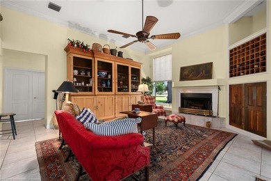 Experience elevated Florida living in this sprawling golf course - photo 20