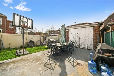 Brick detached single family house located in vibrant - photo 24