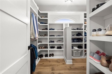 Immaculate custom-built masterpiece, with primary suite on main - photo 25