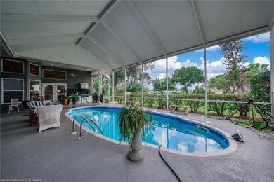 Experience elevated Florida living in this sprawling golf course - photo 28