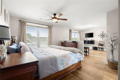 Immaculate custom-built masterpiece, with primary suite on main - photo 29