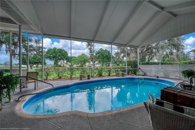 Experience elevated Florida living in this sprawling golf course - photo 30