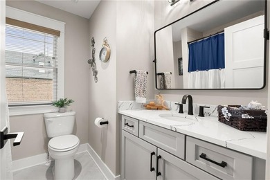 Immaculate custom-built masterpiece, with primary suite on main - photo 32