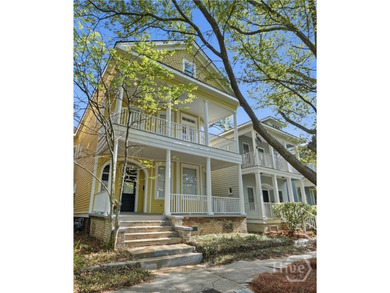 *Classic Savannah Duplex with Porch & Balcony in Prime Downtown - photo 1