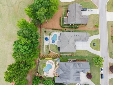 Immaculate custom-built masterpiece, with primary suite on main - photo 42