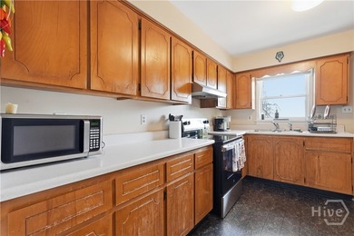 *Classic Savannah Duplex with Porch & Balcony in Prime Downtown - photo 6
