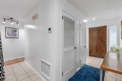 Welcome to this adorable home in the heart of Mandarin! Ideally - photo 8