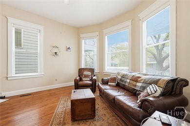 *Classic Savannah Duplex with Porch & Balcony in Prime Downtown - photo 10