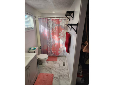 Unique and beautifully updated home is ready to be called yours! - photo 12