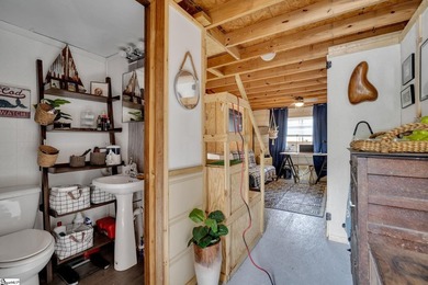 Welcome to 1204 Hanover Dr. in Westminster, SC! This charming - photo 14
